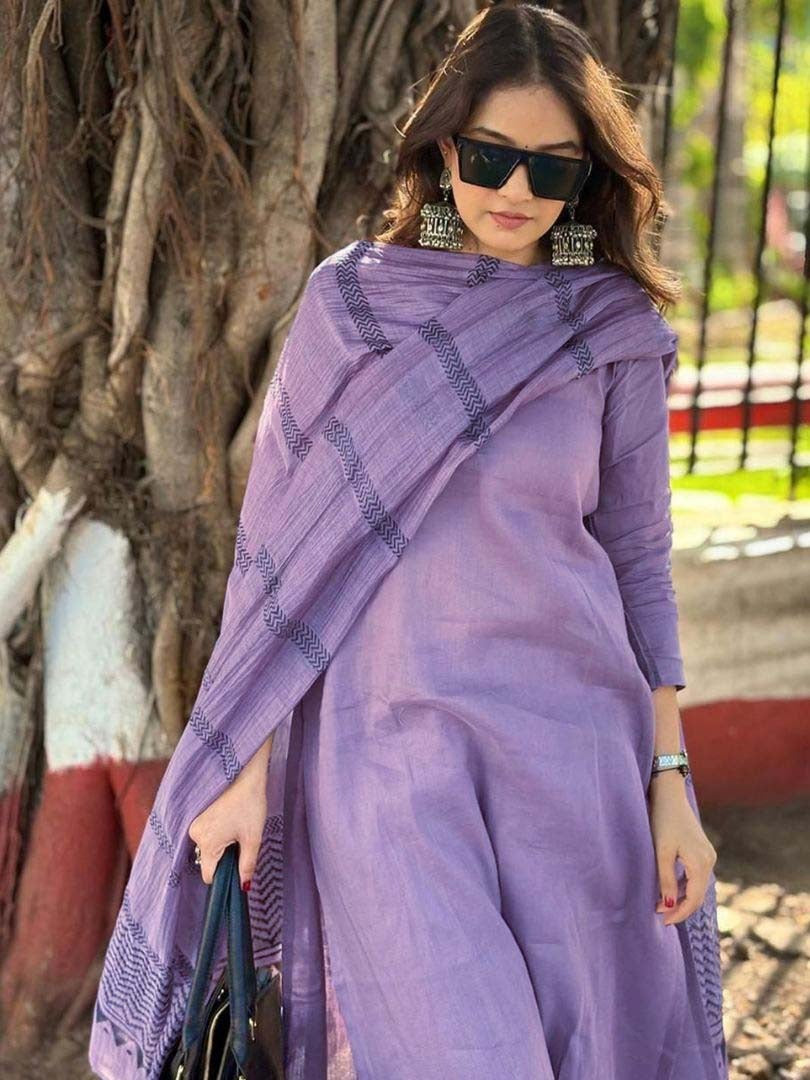 Lavender Elegance Ethnic Suit Set With Dupatta