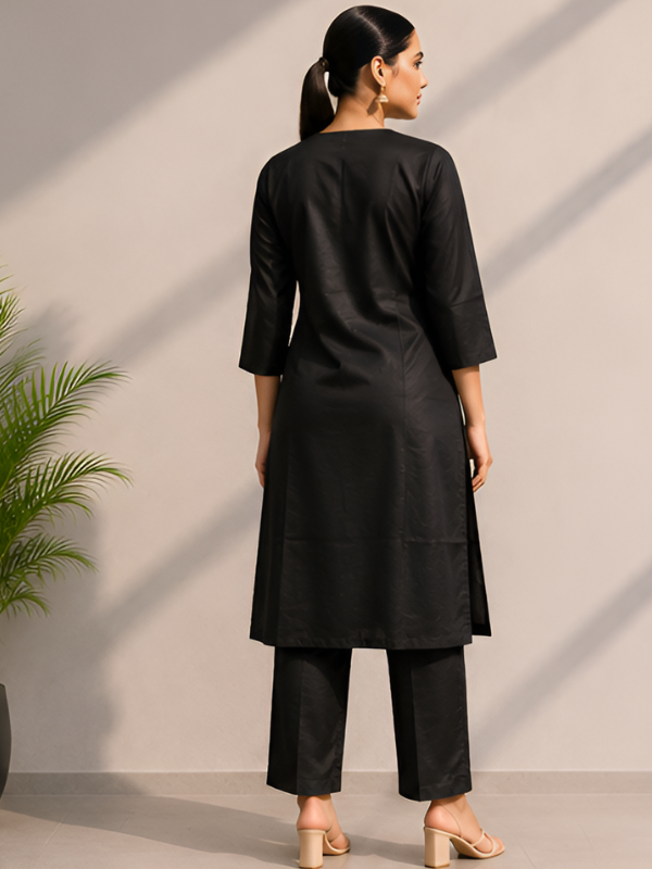 Elegant Black Zari Embroidered Kurta Pant Set