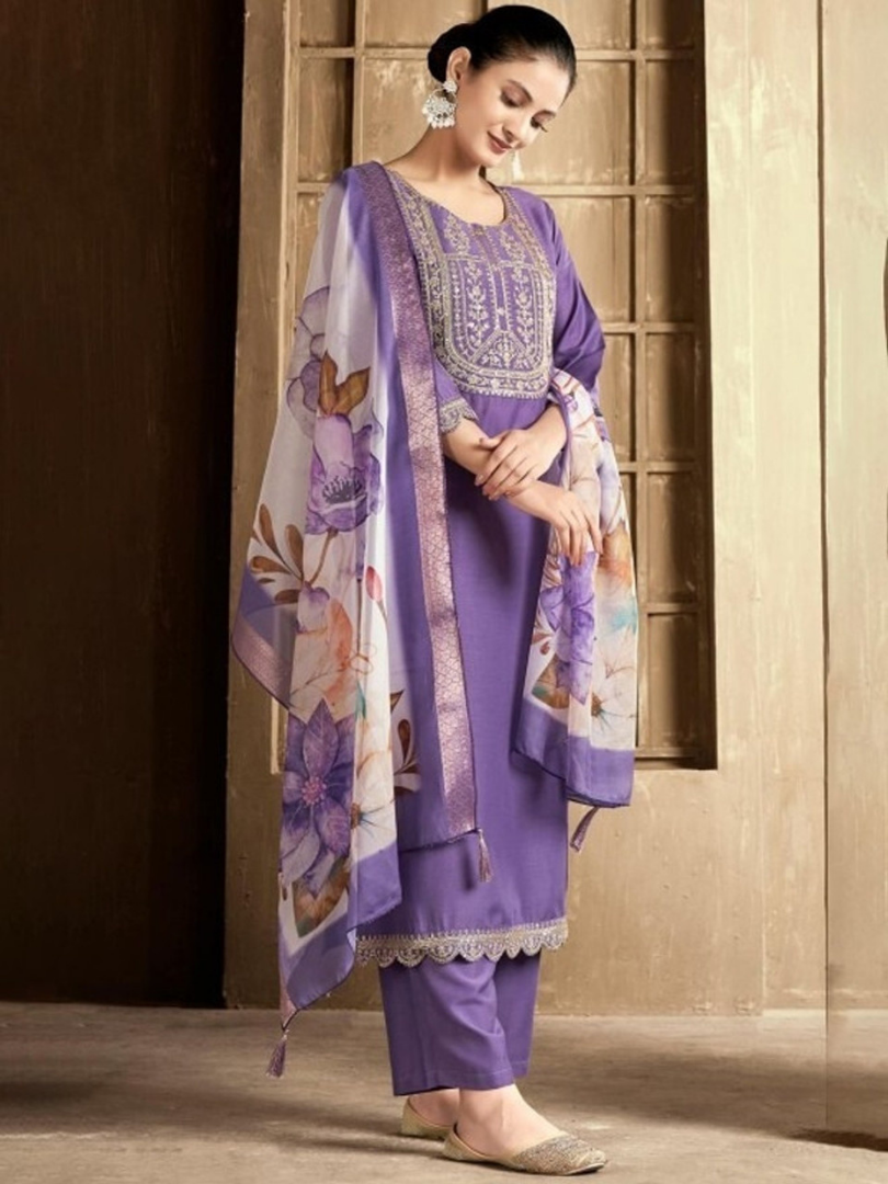 Elegant Purple Embroidered Kurta Set With Dupatta