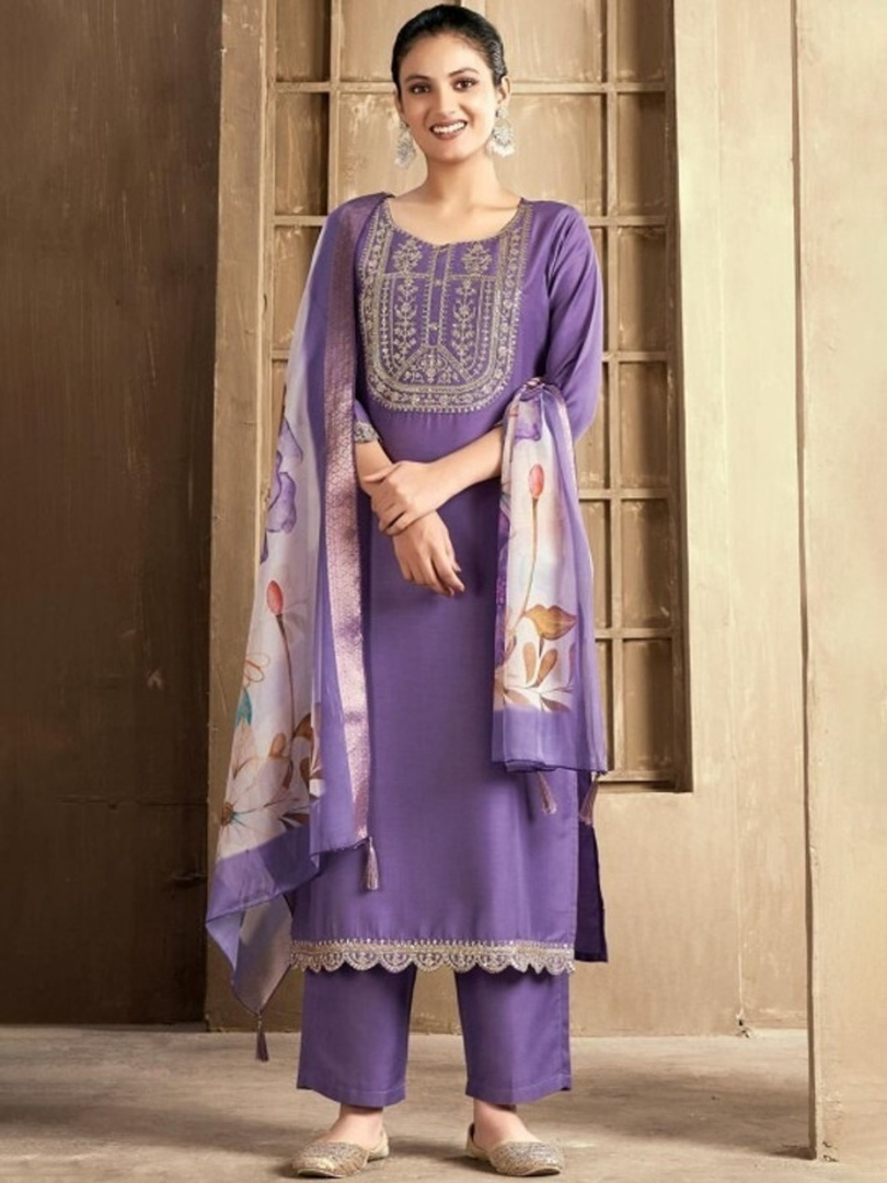 Elegant Purple Embroidered Kurta Set With Dupatta