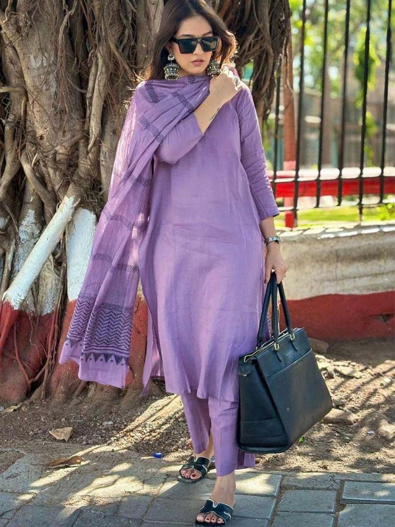 Lavender Elegance Ethnic Suit Set With Dupatta